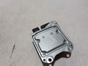 Ford Mustang Mach-E Mach-E (2020–2026) Turvapadja moodul LK9T14B321XA - 3