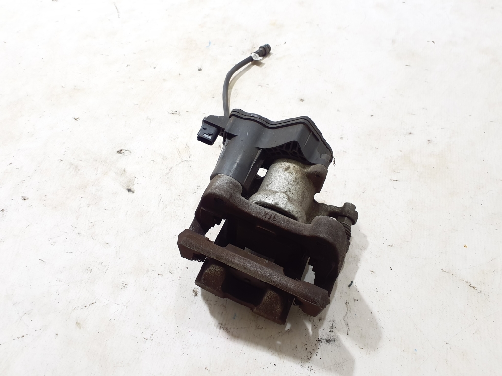 VOLVO EX30 I (2023–2026) Tagumine pidurisadul 80003697 VOLVO EX30 I (2023–2026) Tagumine pidurisadul 80003697