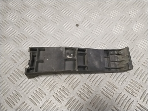 Rear bumper bracket - 11260356