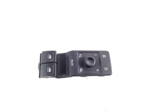 Front door glass switch - 10A959862S
