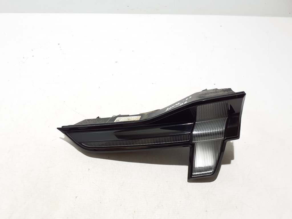Ford Mustang Mach-E Mach-E (2020–2026) Tagatuli tagaluugil LJ8B13A602AE Ford Mustang Mach-E Mach-E (2020–2026) Tagatuli tagaluugil LJ8B13A602AE