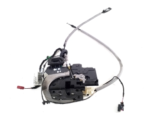 Volkswagen ID.4 I (2020–2026) Rear side door lock 4K0839015AA - 4