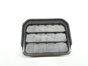   Grille d’aération d’aile arrière  - L1TBA280B62AC 