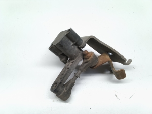 Ford Mustang Mach-E Mach-E (2020–2026) Sensor an der Hinterradnabe LJ9C5B690AB - 2