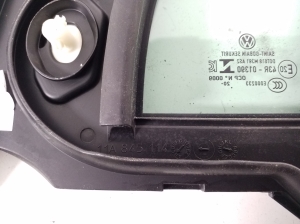 Volkswagen ID.4 I (2020–2026) Priekšējo durvju trīsstūra stikls 11A845114B - 2