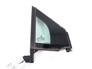   Front door quarter glass  - 11A845114B 