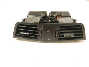Dashboard air vent grilles - A2078300054