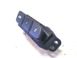 Hyundai i40 (2011–2026) Front seat control switch 299106810 - 4