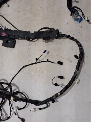 Ford Mustang Mach-E Mach-E (2020–2026) Salongi juhtmestik PJ8T14A005FKB - 9