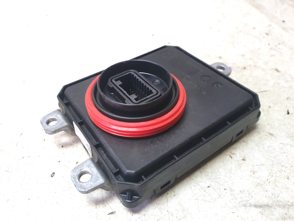Mitsubishi Outlander (2012–2021) Xenon headlight control unit ECM92170E10 Mitsubishi Outlander (2012–2021) Xenon headlight control unit ECM92170E10