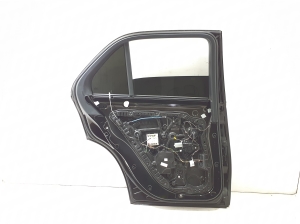 Mercedes Benz GLE-Class 167 (2019–2026) Rear side doors A1677308111 - 6