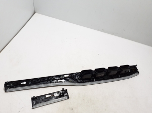 Mercedes Benz GLE-Class 167 (2019–2026) Dashboard air vent grilles A1678304102 - 4