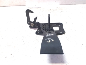 Hood latch - 8T0823480
