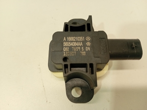 Mercedes Benz CLA-Class W117 (2013–2019) Turvapadja andur a1668210351 - 4