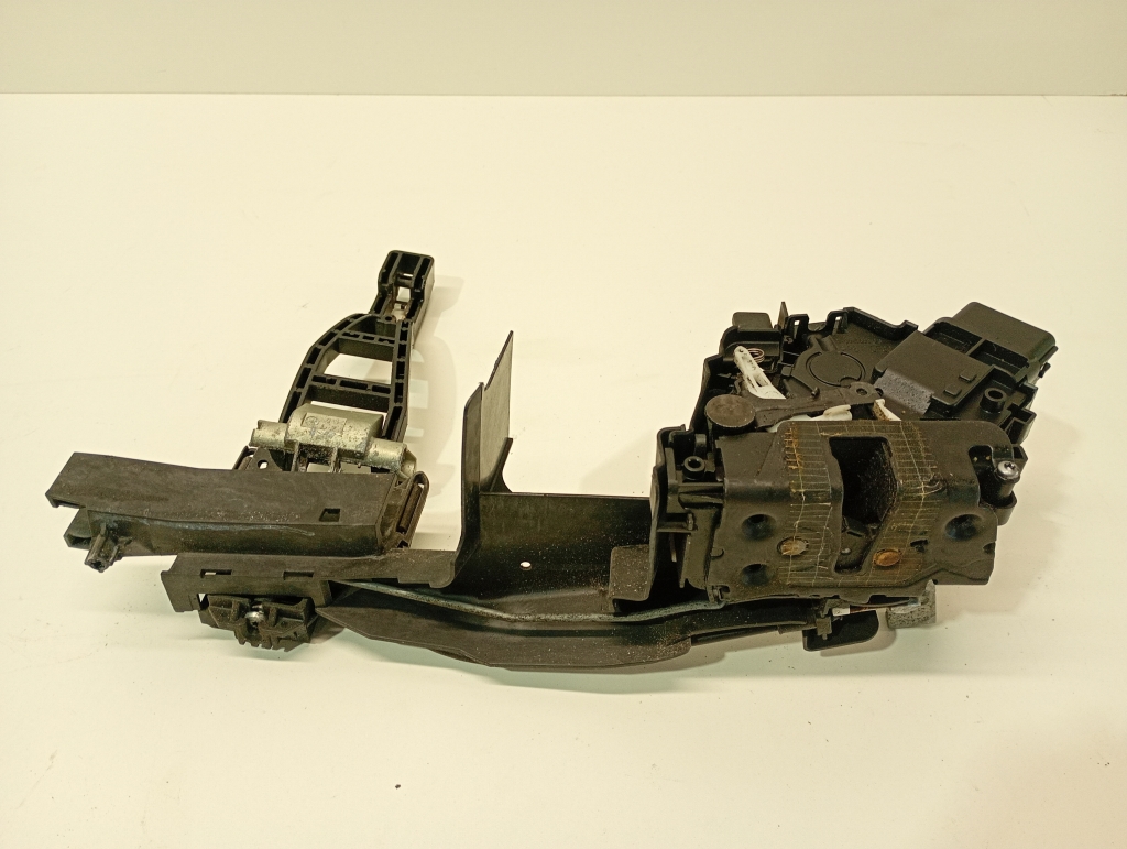 Ford S-MAX (2006–2015) Front door lock 6m2ar21813ec Ford S-MAX (2006–2015) Front door lock 6m2ar21813ec