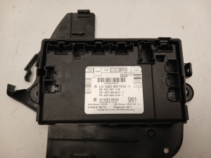 Mercedes Benz S-Class 221 (2005–2013) Front seat control unit A2219007501 - 3