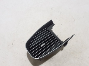 Mercedes Benz GLE-Class 167 (2019–2026) Dashboard air vent grilles A1678301300 - 5