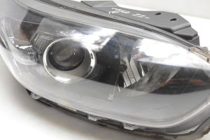 Kia ceed (2018–2026) Esituli 92102J7061 - 2