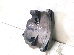 Mercedes Benz E-Class W124 (1985–1995) Generaatori kinnitus R6011550435 - 2