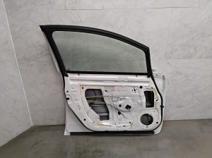 NISSAN Leaf II (2017–2026) Front door - 6