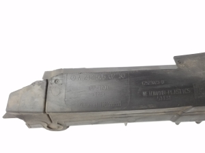 Mercedes Benz GLA-Class 156 (2013–2019) Radiator air deflector A2425050230 - 2