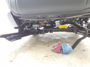 Mercedes Benz GLE-Class 167 (2019–2026) Vordersitz und seine Teile A0009102912 - 3