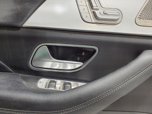 Mercedes Benz GLE-Class 167 (2019–2026) Priekšējo durvju apšuvums A1677201306 - 4