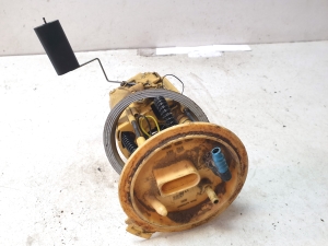 Volkswagen Golf V (2003–2009) Kütusepump paagis 1K0919050G - 5