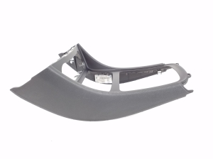 Mercedes Benz GLA-Class 156 (2013–2019) Autre pièce de la console centrale A1766809700 - 5