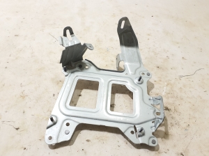 Sonstiger Halter - A1673420200