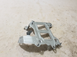 Mercedes Benz GLE-Class 167 (2019–2026) Sonstiger Halter A1673420200 - 4