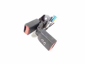 Mercedes Benz GLA-Class 156 (2013–2019) Rear seat belt buckle A1768600469 - 3