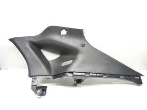Interior trim of the rear strut - LJ8BR31148BFW