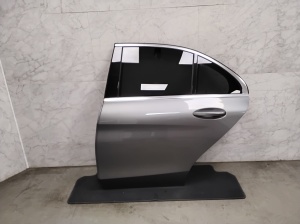 Mercedes Benz C-Class 205 (2014–2021) Tagumised küljeuksed A2057320110 - 5