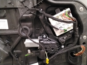 Mercedes Benz C-Class 205 (2014–2021) Tagumised küljeuksed A2057320110 - 9