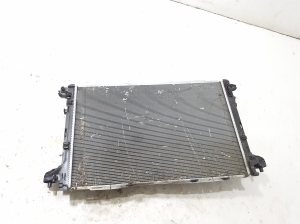 AUDI A5 (2016–2026) Jahutusradiaator 4K0121251L - 2
