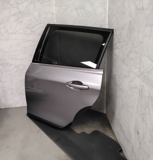 Rear side doors - 