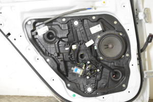 Kia ceed (2018–2026) Rear side doors 77003J7200 - 2