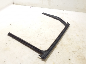 AUDI A6 C9 (2025–2026) Tagumise küljeukse tihend uksel 4P5839432B - 4