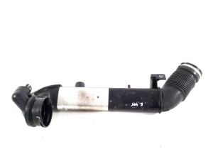 Air intake hose - 8511377