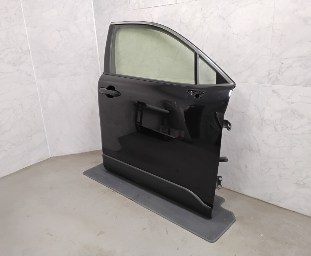 TOYOTA Corolla Cross I (2022–2026) Esiuks TOYOTA Corolla Cross I (2022–2026) Esiuks