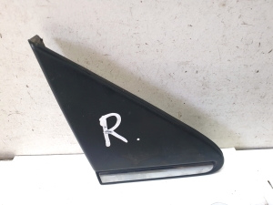 Mirror triangle trim - 4009928