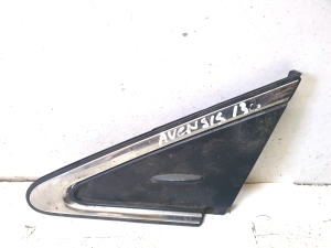 Mirror triangle trim - 6011805021