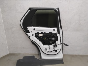 Land Rover Discovery V (2017–2026) Rear side doors - 10