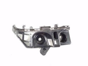 Rear bumper bracket - A1568850165