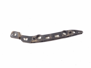 Rear bumper bracket - A1568850321