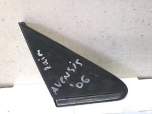 Mirror triangle trim - X4009928