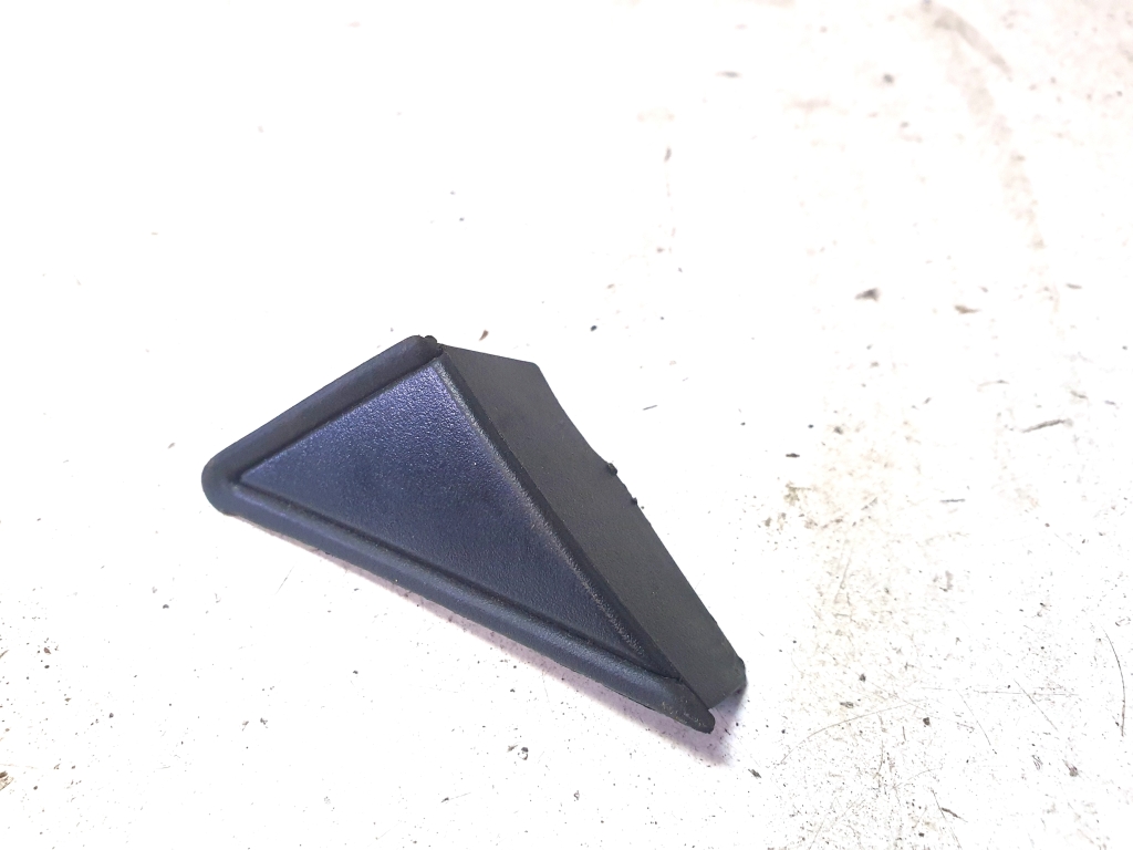 Kia Sportage (2010–2016) Mirror triangle trim