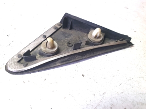 Kia Carens (1999–2006) Mirror triangle trim - 3