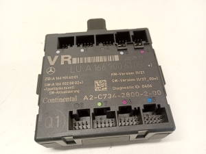 Mercedes Benz CLA-Class W117 (2013–2019) Front door control unit a1669006105 - 5